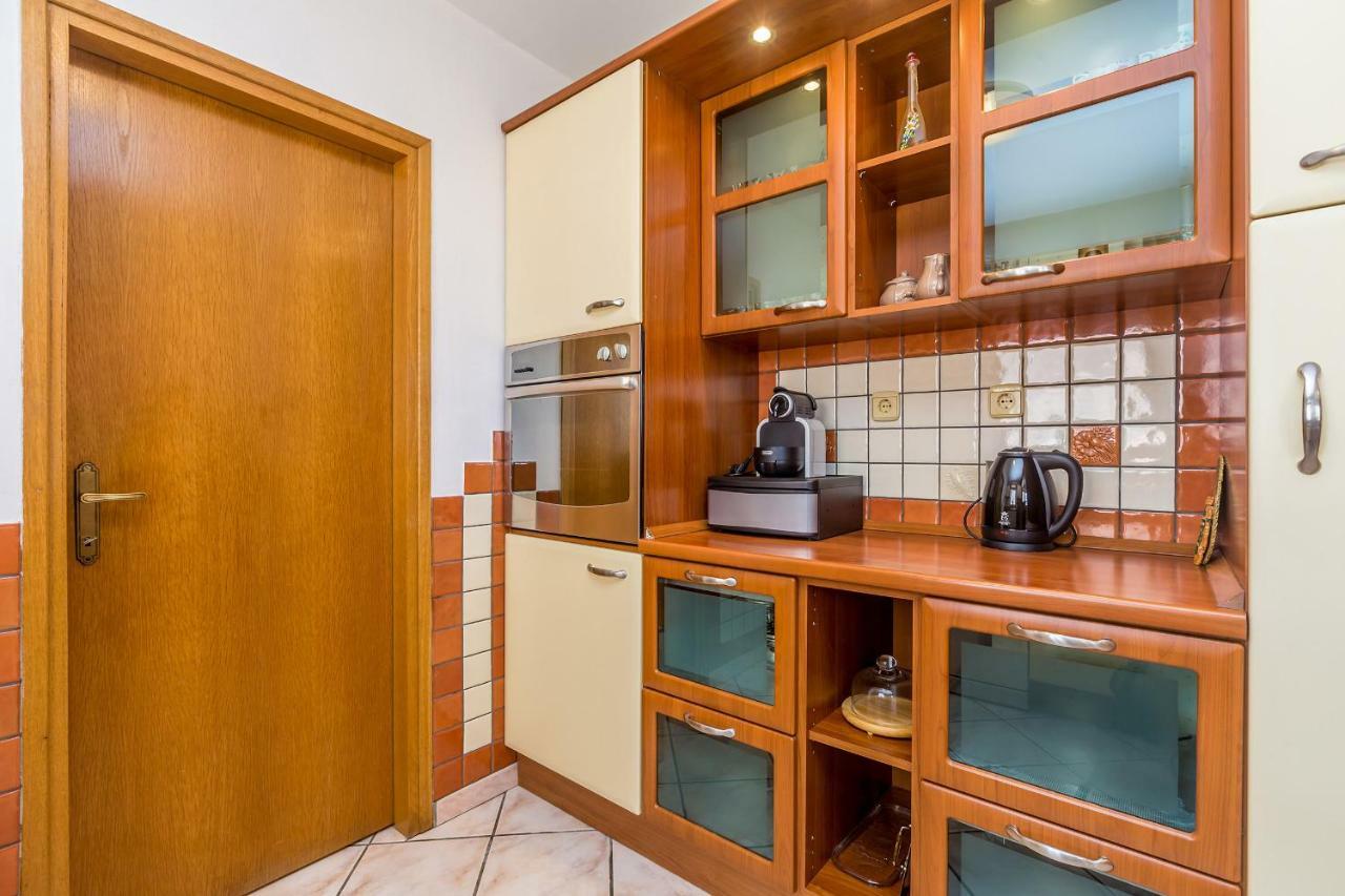 Apartment Karmel Viskovo Eksteriør billede