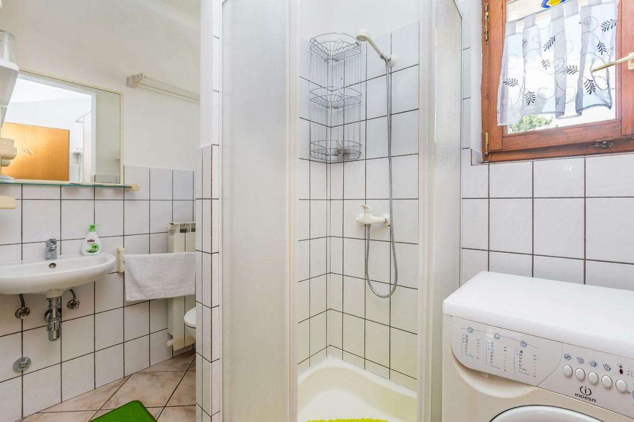 Apartment Karmel Viskovo Eksteriør billede